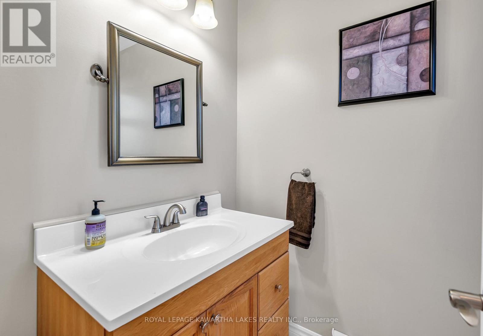 328 CEDAR GLEN ROAD — photo 20