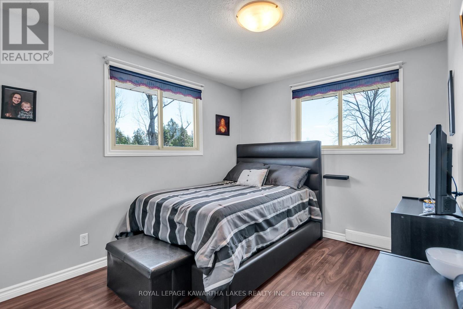 328 CEDAR GLEN ROAD — photo 24