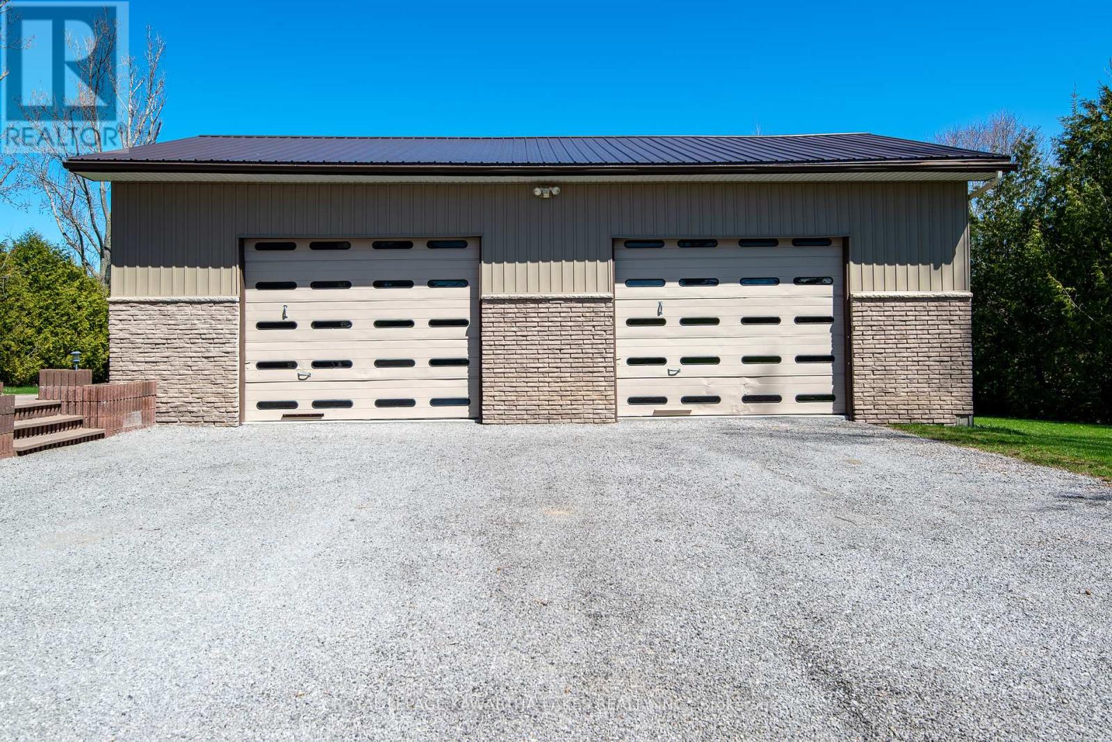 328 CEDAR GLEN ROAD — photo 3