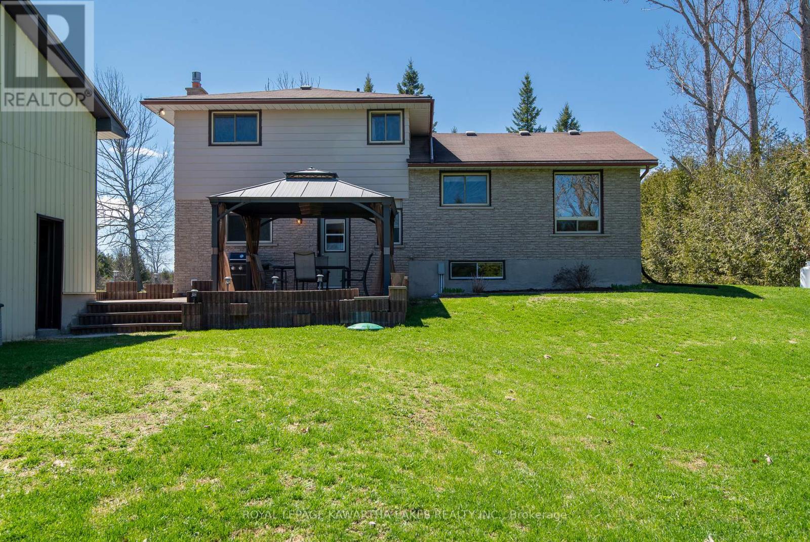 328 CEDAR GLEN ROAD — photo 32