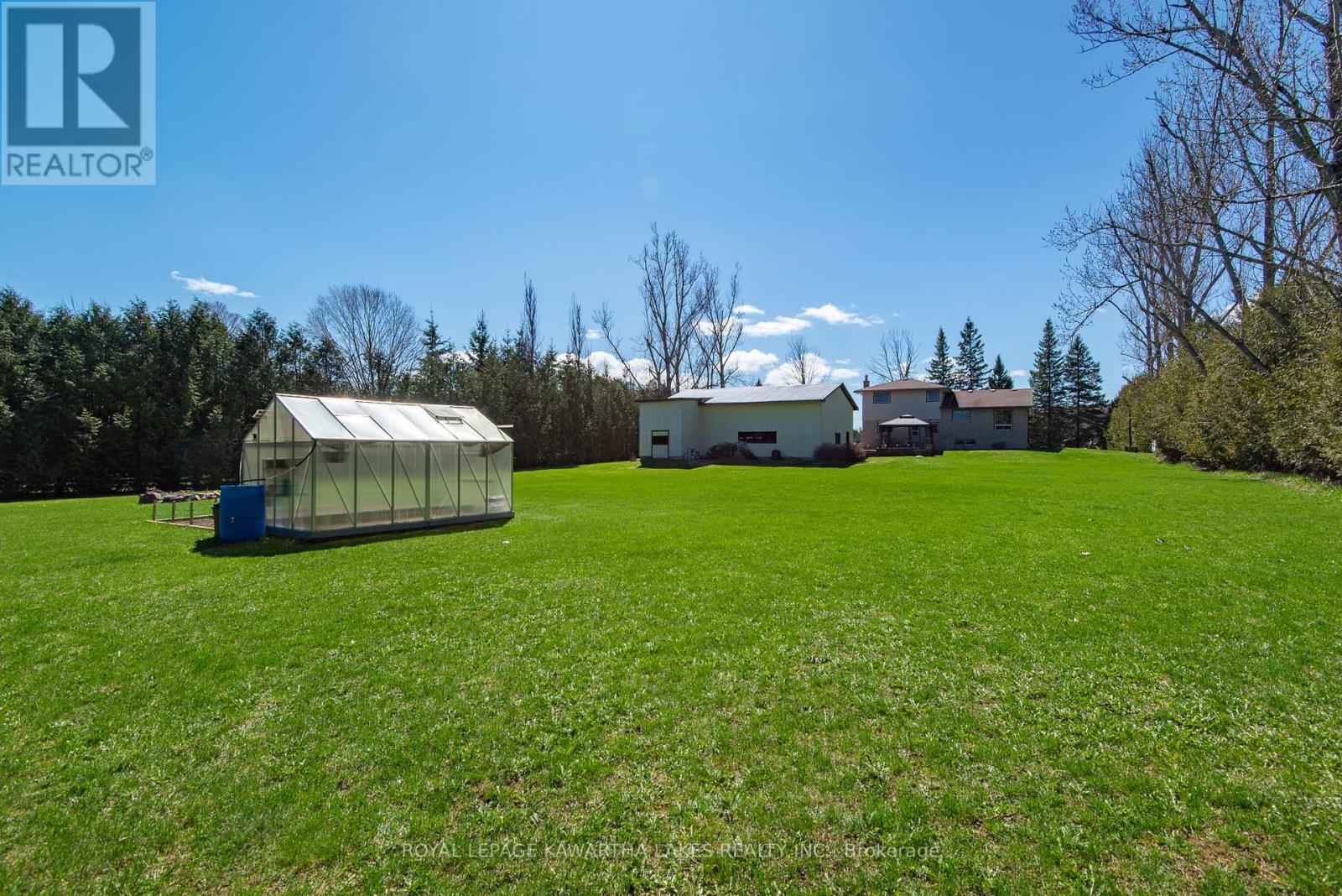328 CEDAR GLEN ROAD — photo 37