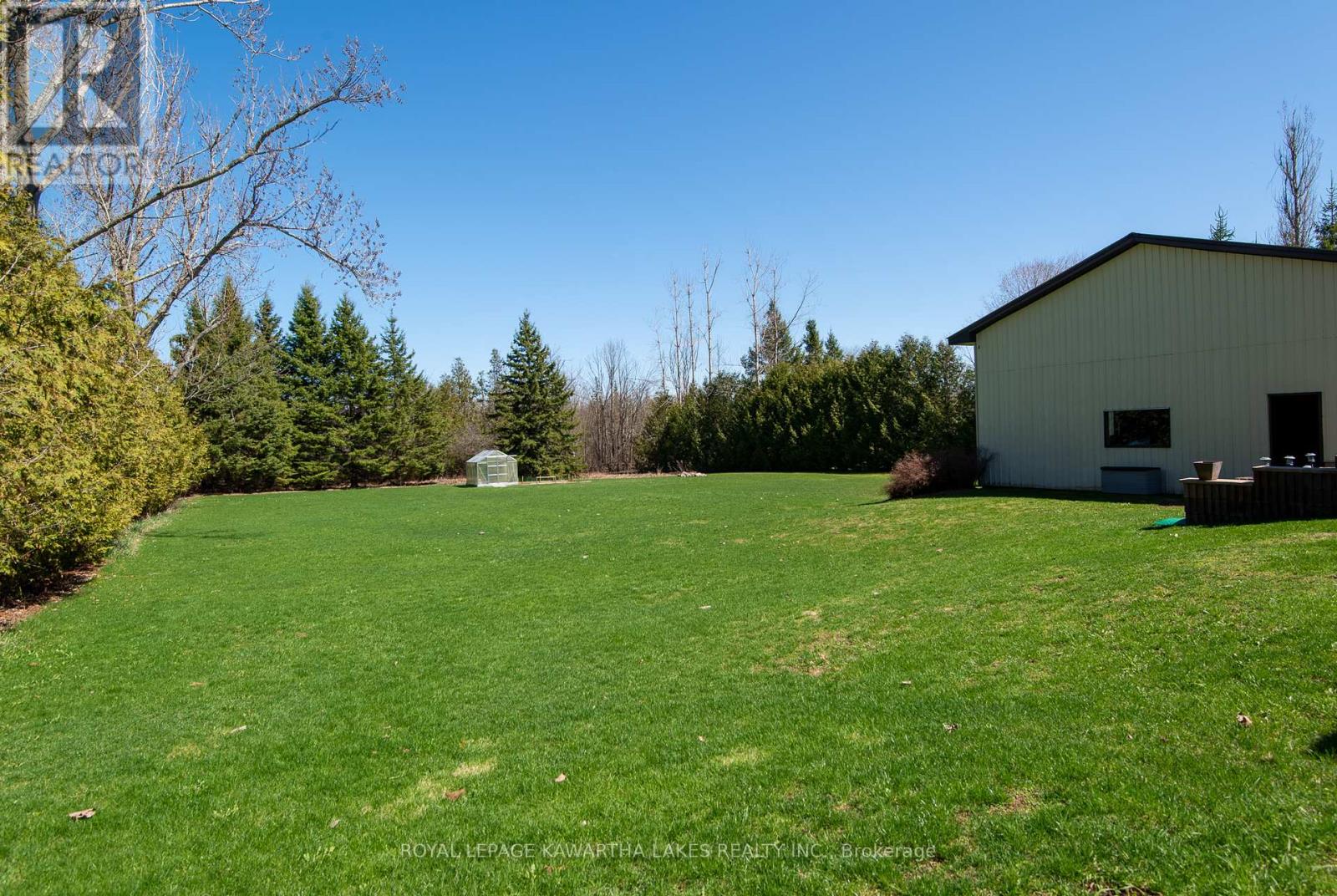 328 CEDAR GLEN ROAD — photo 40