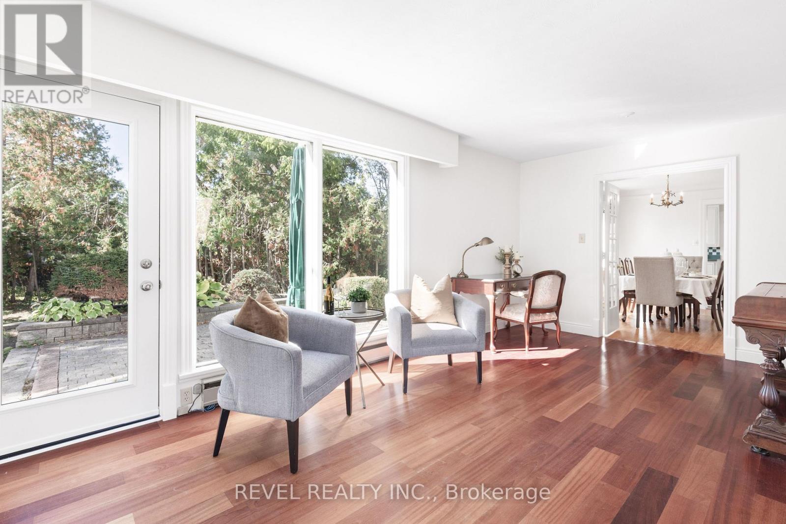 13 SYLVAN CRESCENT - 15