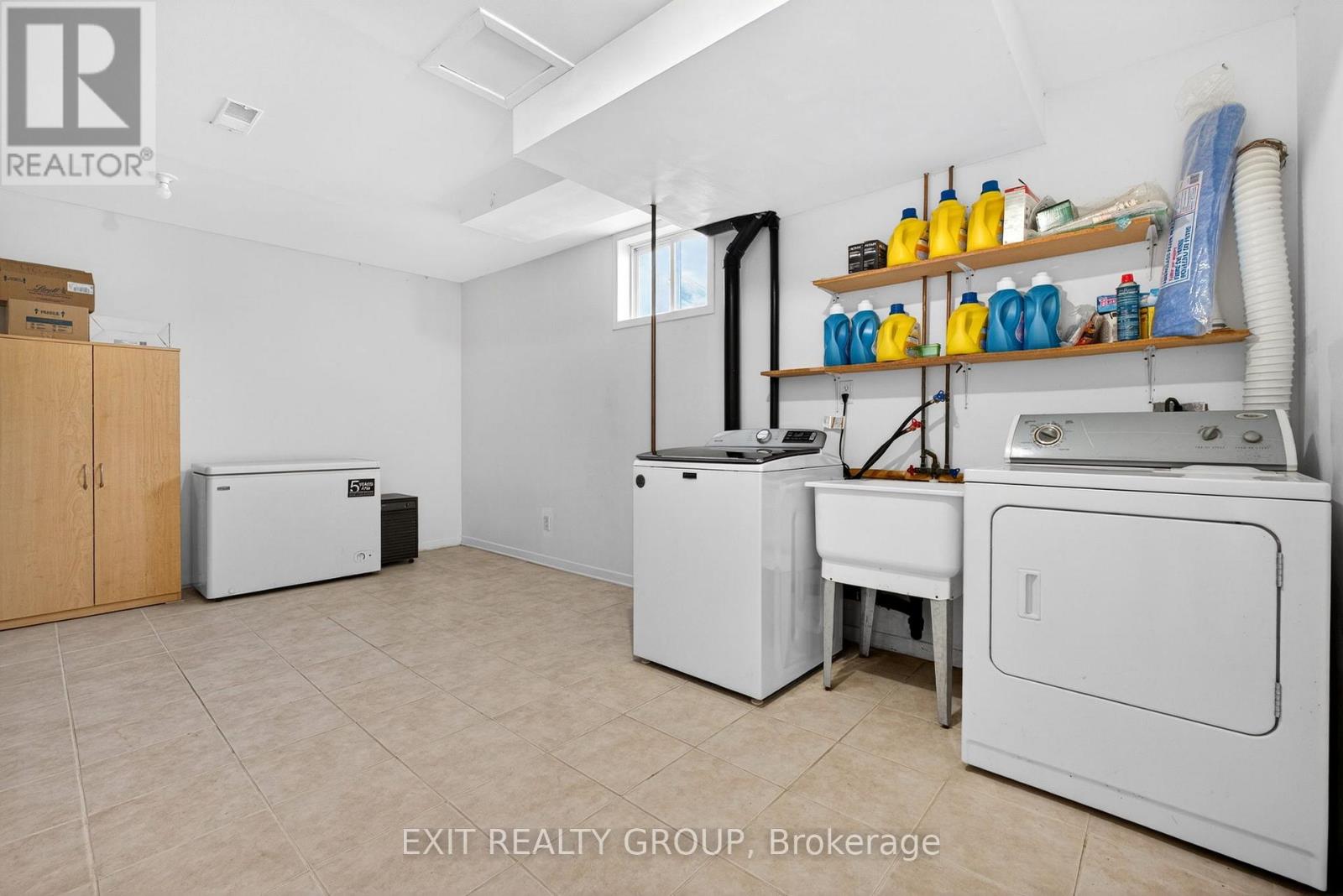 30 CHARLOTTE STREET - 37