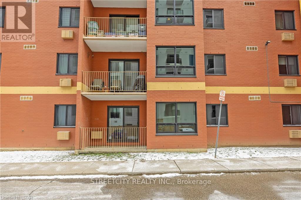 103 - 95 BASELINE ROAD W — photo 38