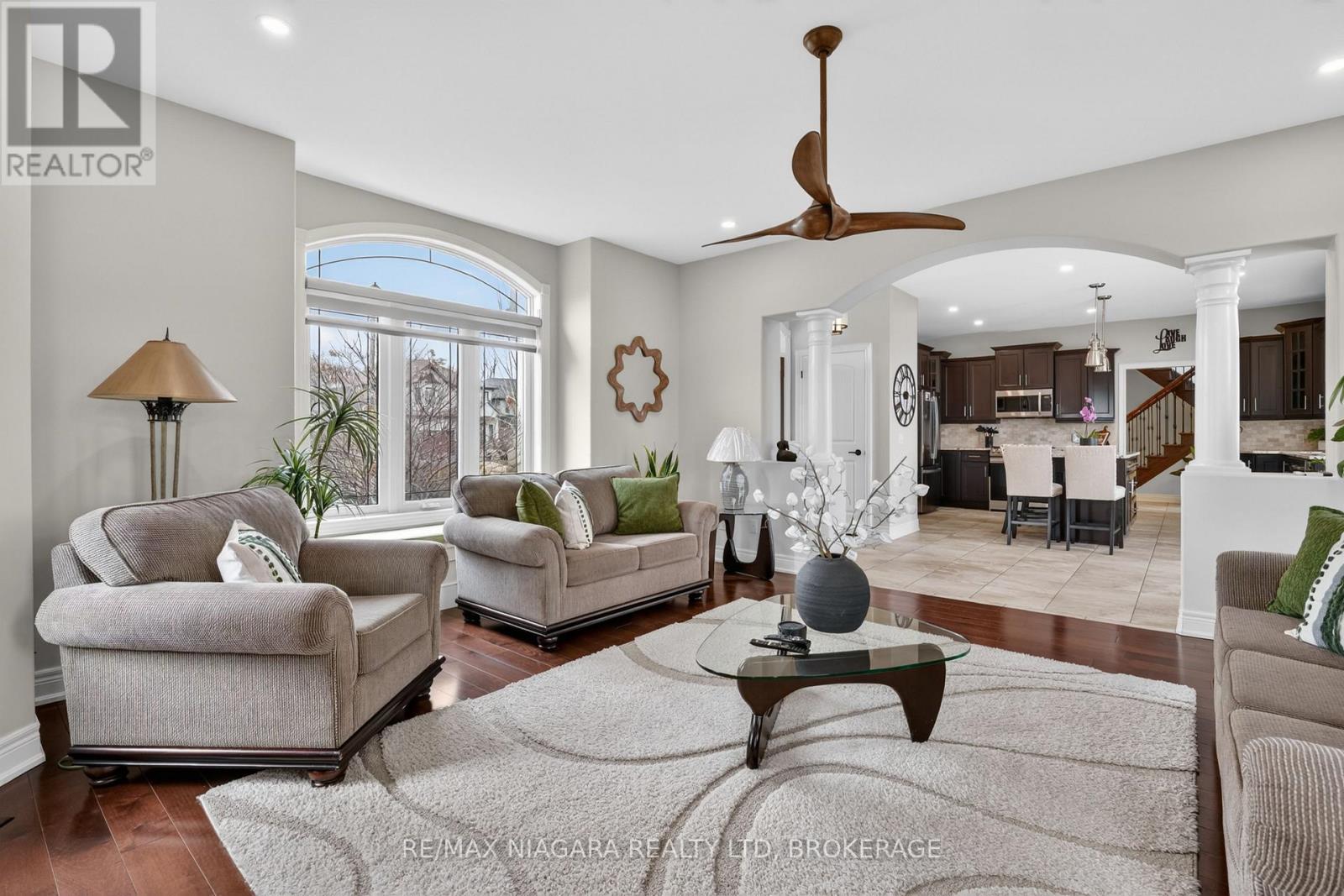 60 MACKENZIE KING AVENUE - 8