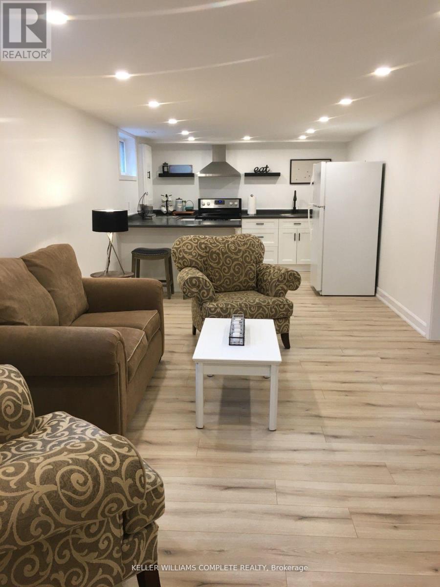 225 HENRIETTA STREET — photo 17
