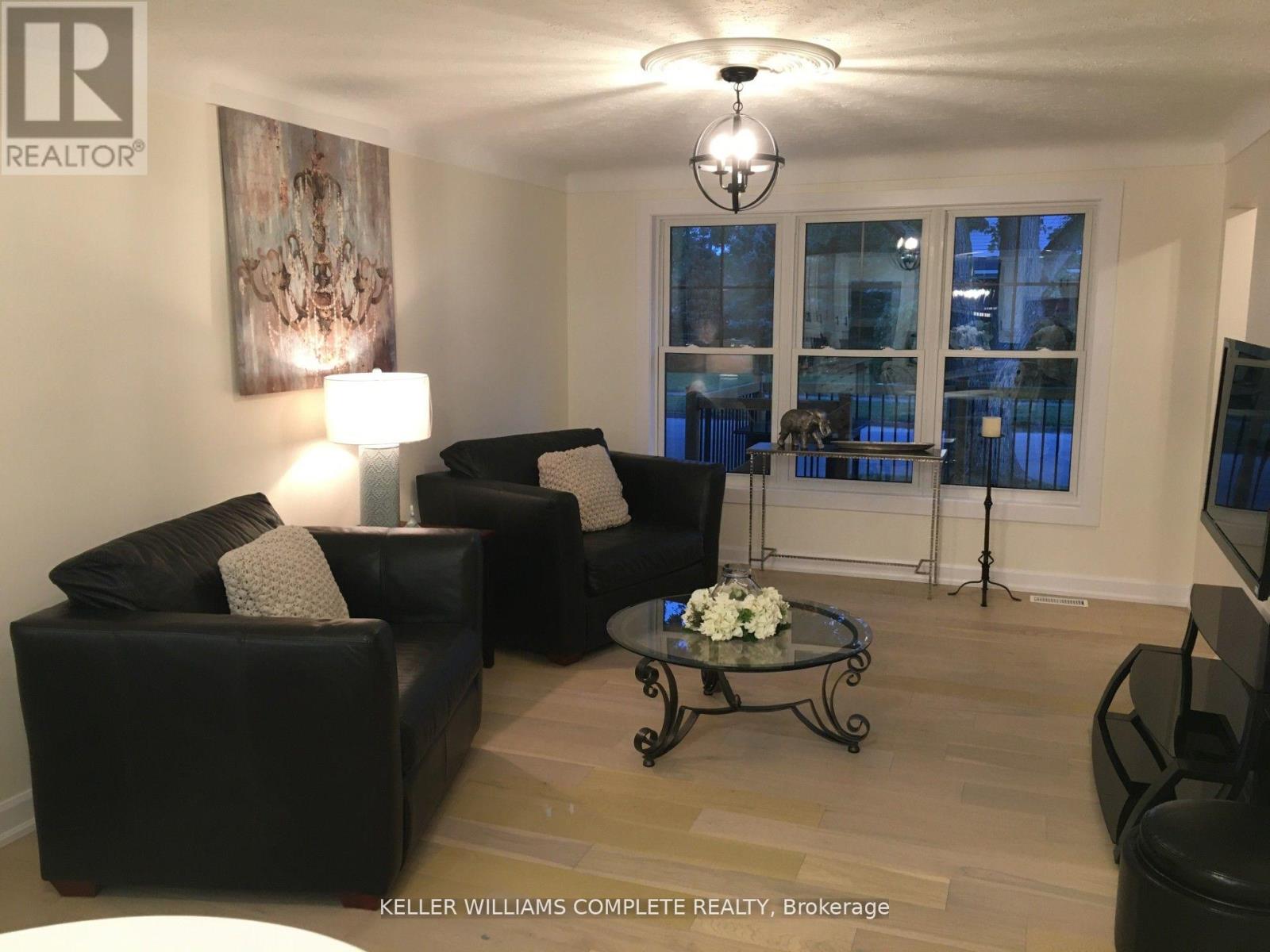 225 HENRIETTA STREET — photo 5