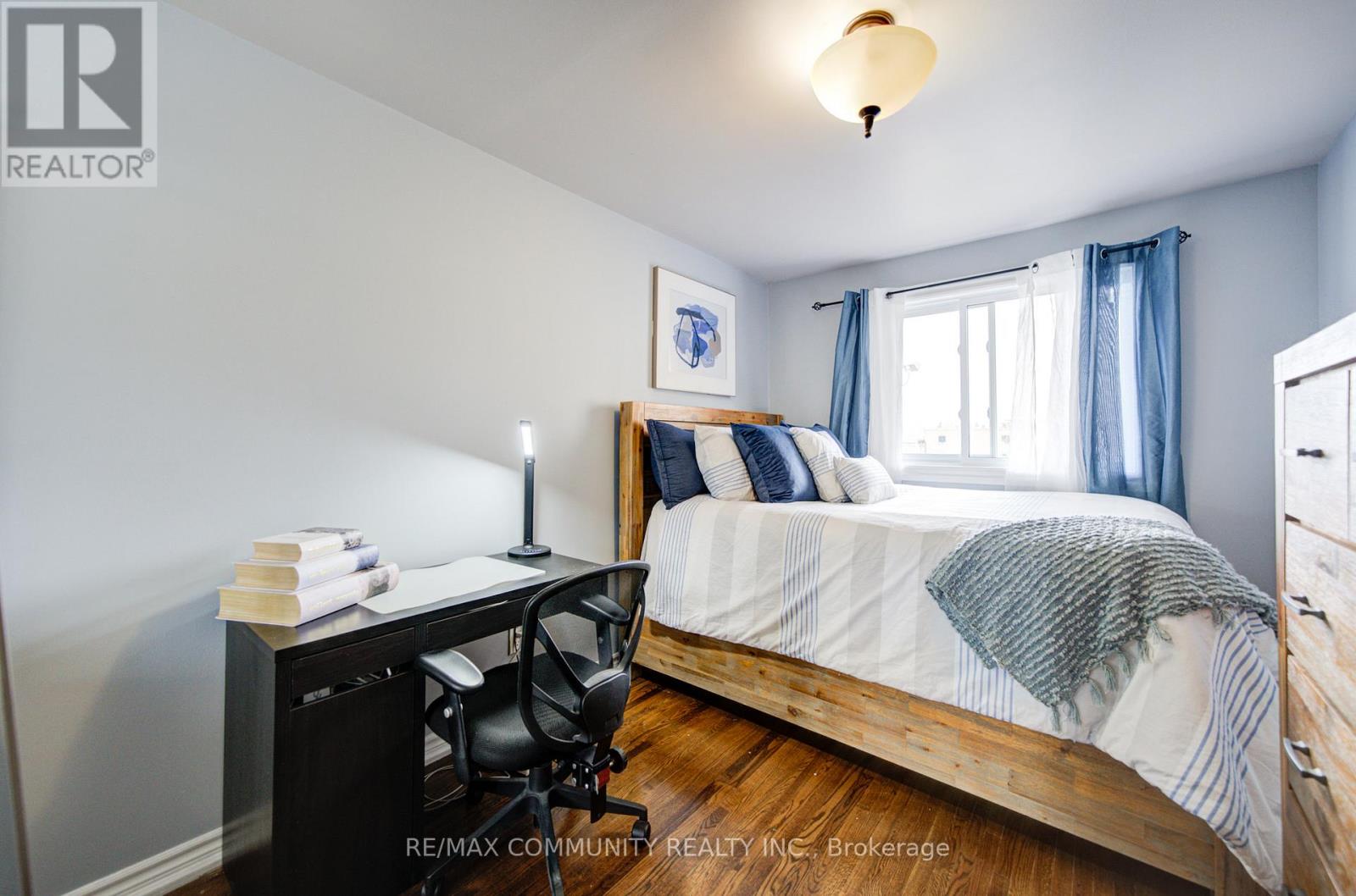 37 VODDEN COURT - 34