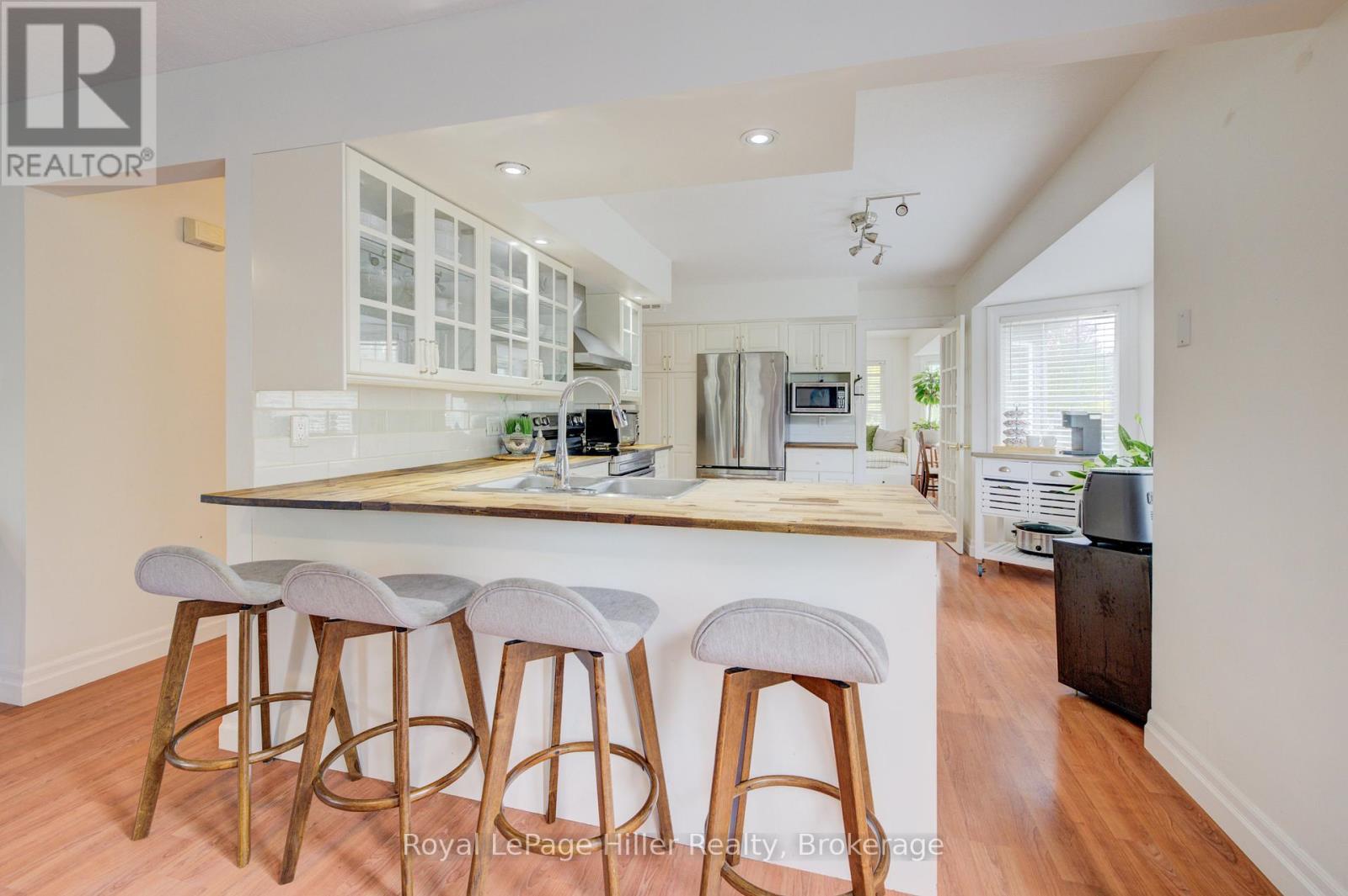 34 EAGLE DRIVE - 13