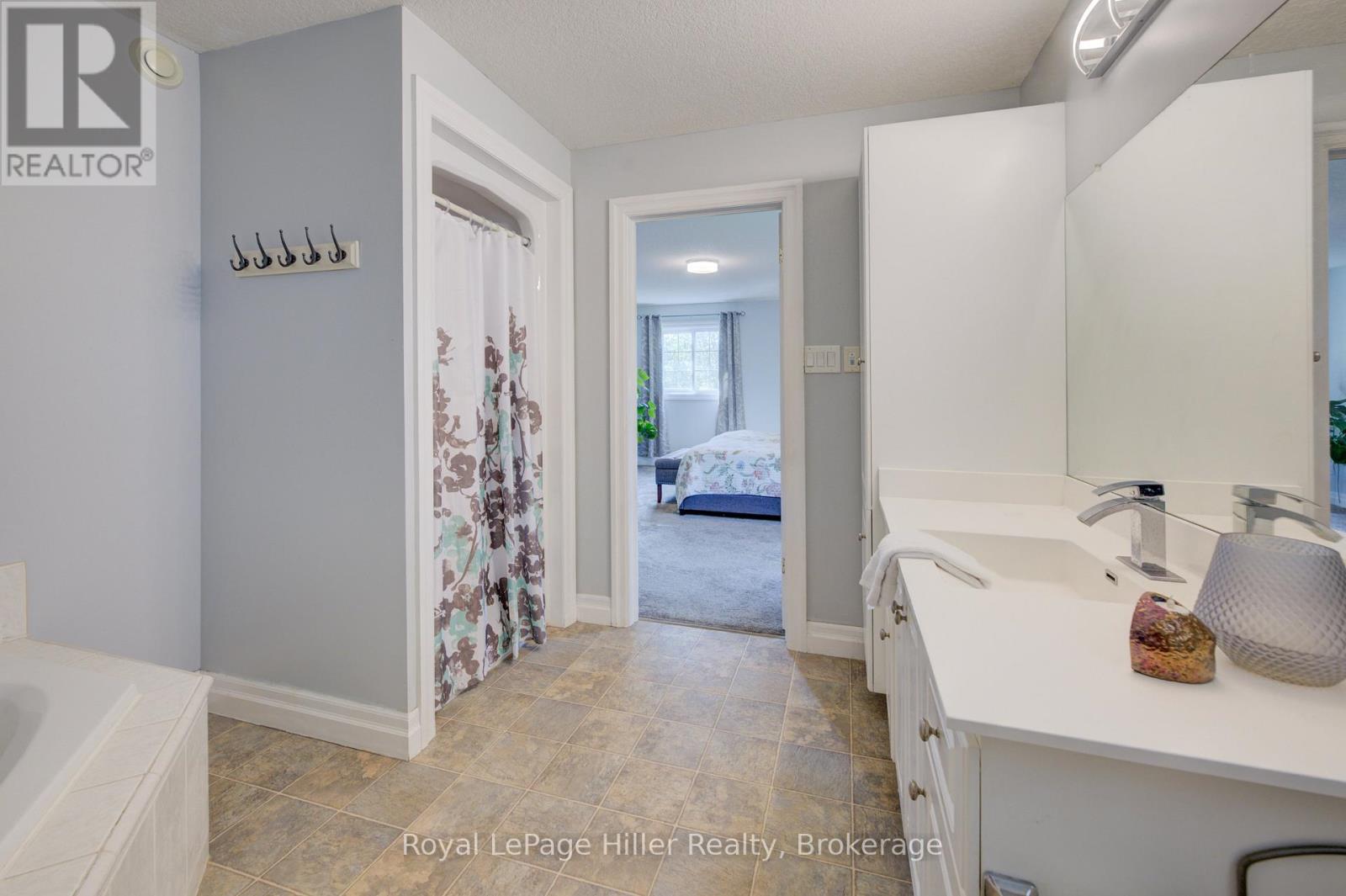 34 EAGLE DRIVE - 26