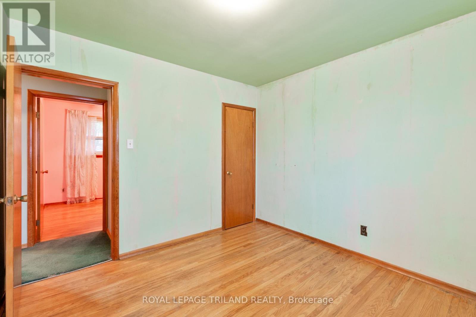 87 ARCADIA CRESCENT Property Photo