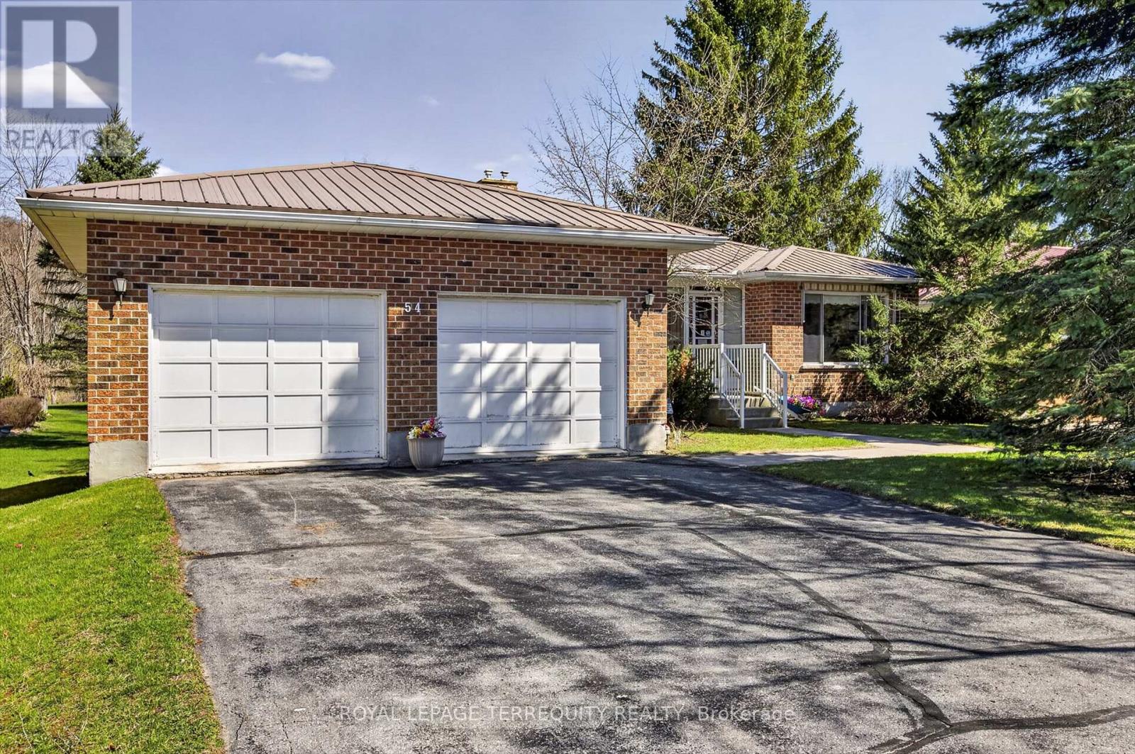 54 TRENT DRIVE - 1