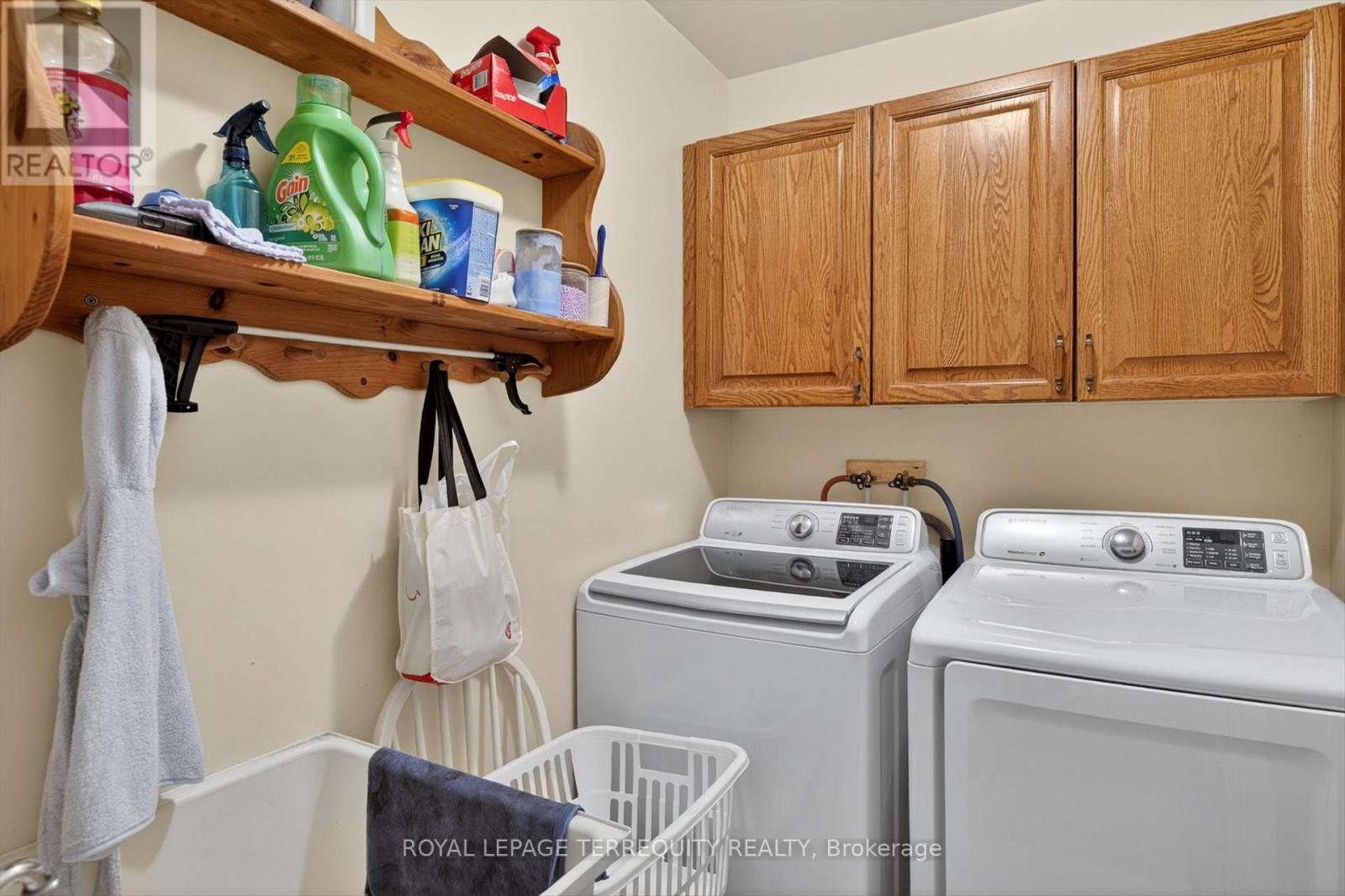 54 TRENT DRIVE - 31