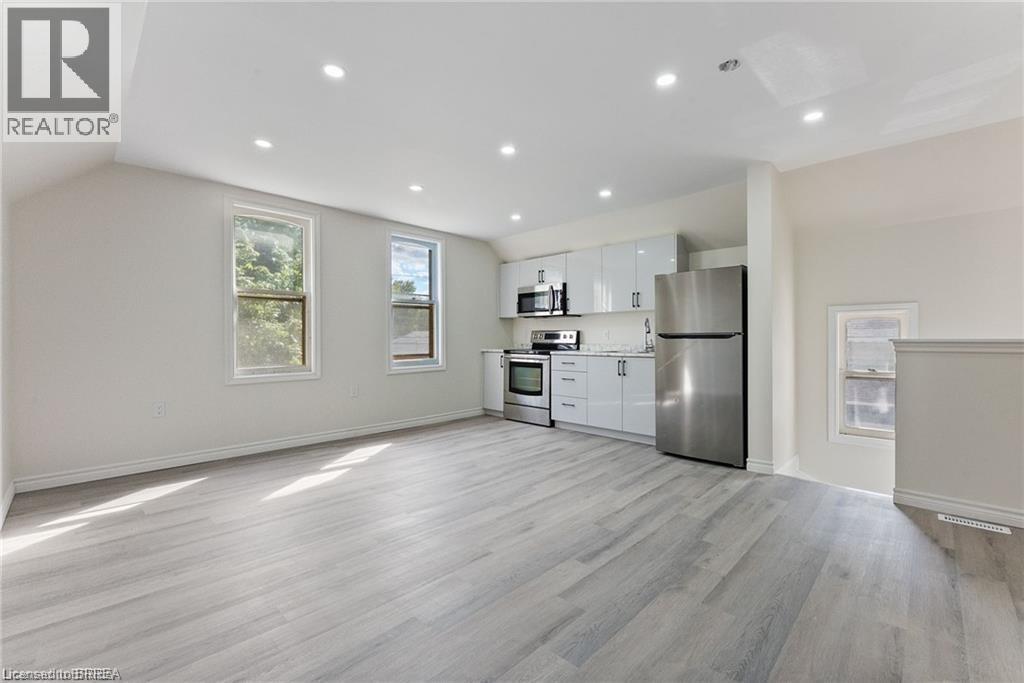 150 ELGIN Street Unit# UPPER, Brantford, Ontario, N3S5A5 — Photo 3