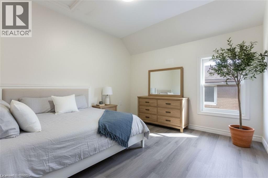 150 ELGIN Street Unit# UPPER, Brantford, Ontario, N3S5A5 — Photo 6