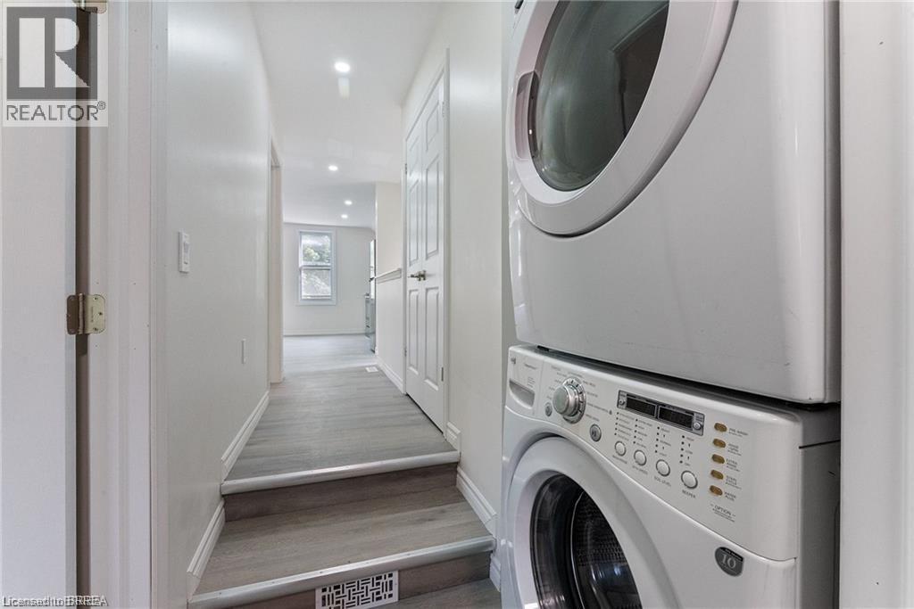 150 ELGIN Street Unit# UPPER, Brantford, Ontario, N3S5A5 — Photo 9