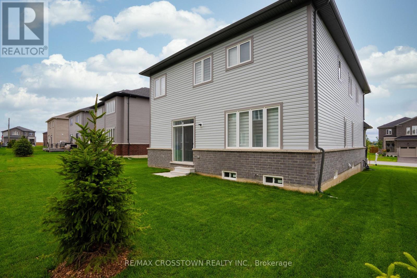 11 MIDDLETON DRIVE - photo 2