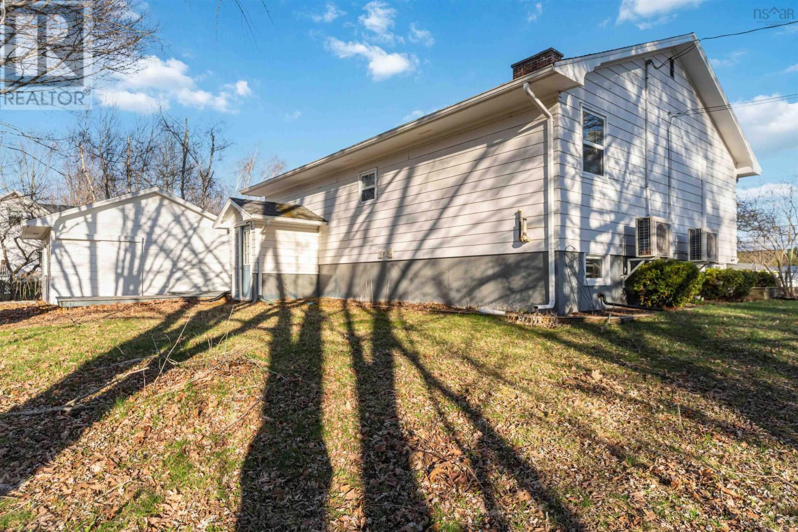 Property 35 of 38 of 799 Main Street