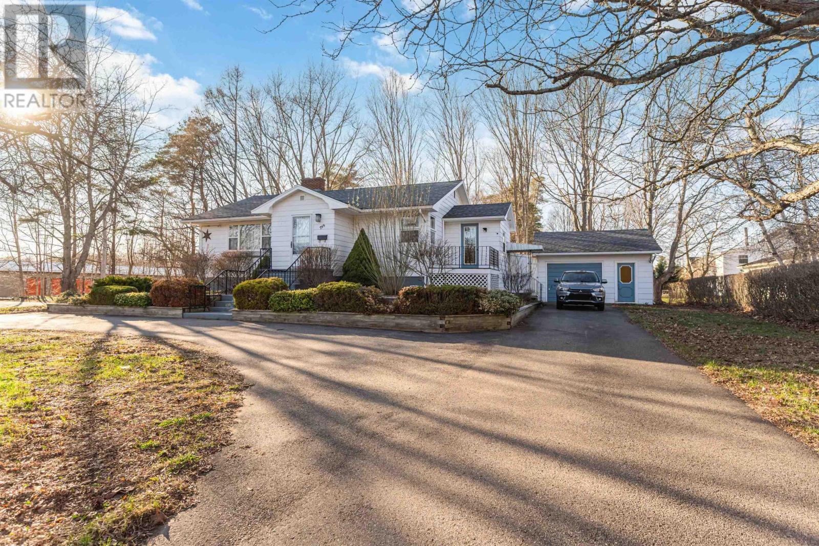 Property 6 of 38 of 799 Main Street