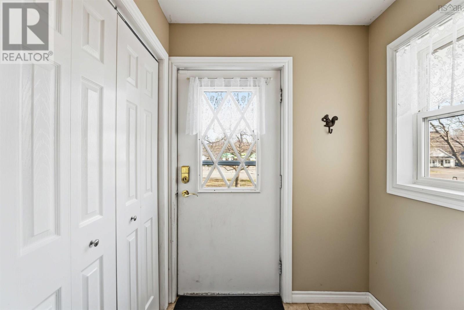 Property 9 of 38 of 799 Main Street