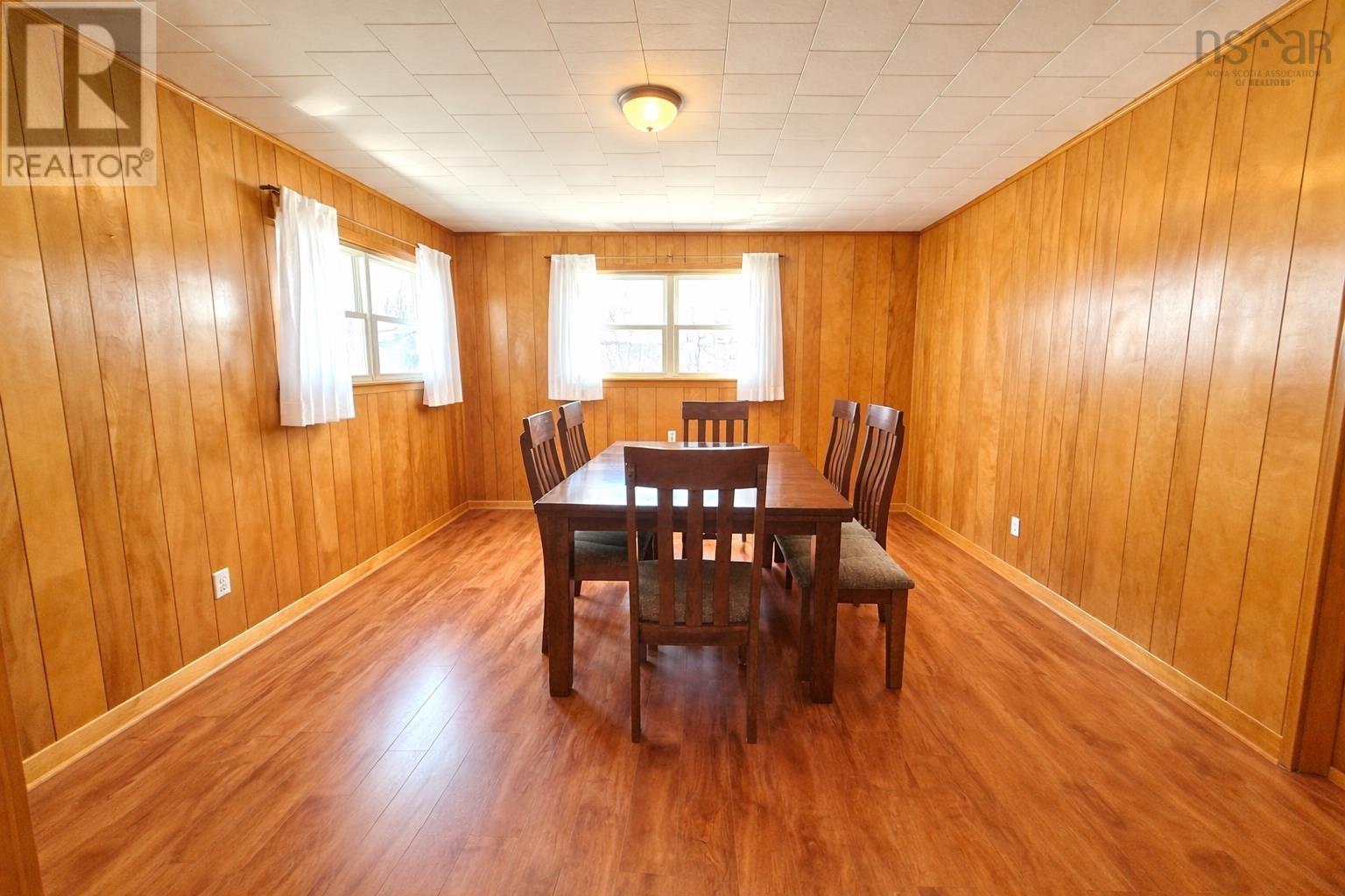 Property 13 of 39 of 2252 Highway 1