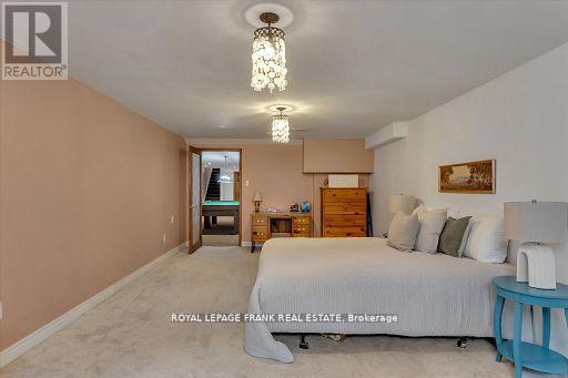 1887 CAMPBELL AVENUE — photo 32