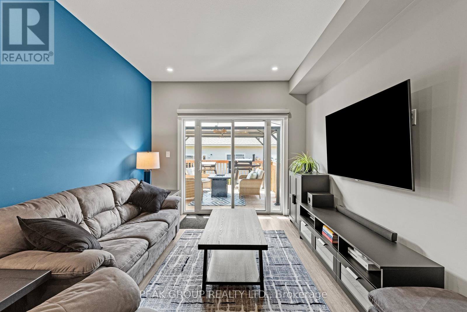 439 WILLIAMS CRESCENT - 11