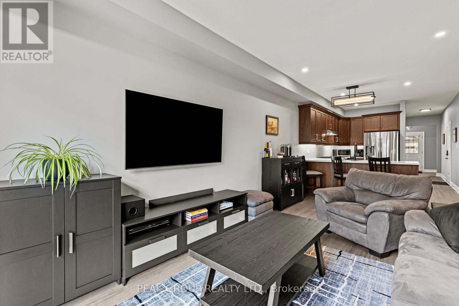 439 WILLIAMS CRESCENT - 9