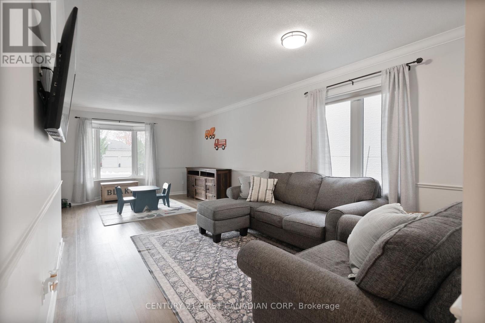 17 ALLISON COURT - 8