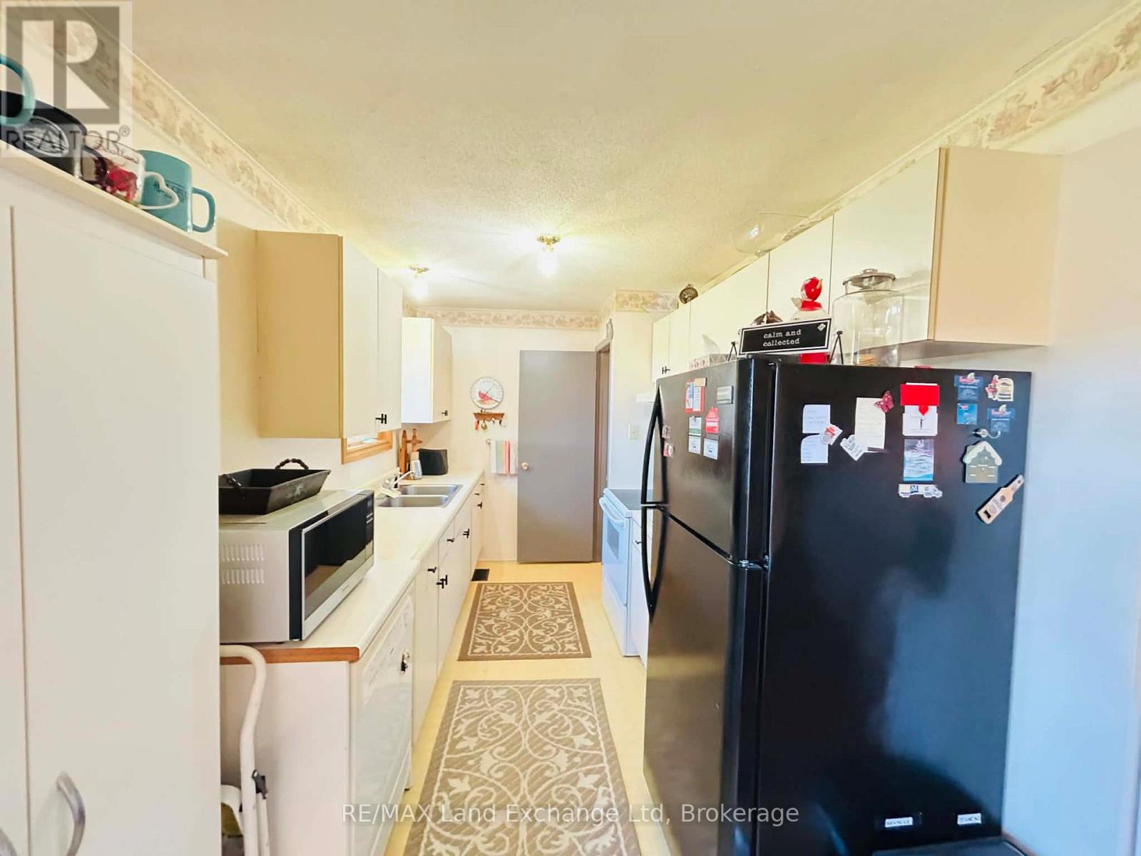 1 JORDAN DRIVE — photo 8