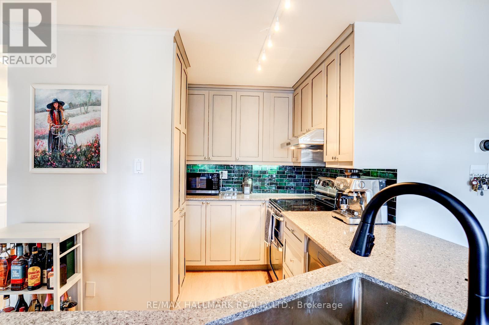 #433 550 FRONT STREET W - 25