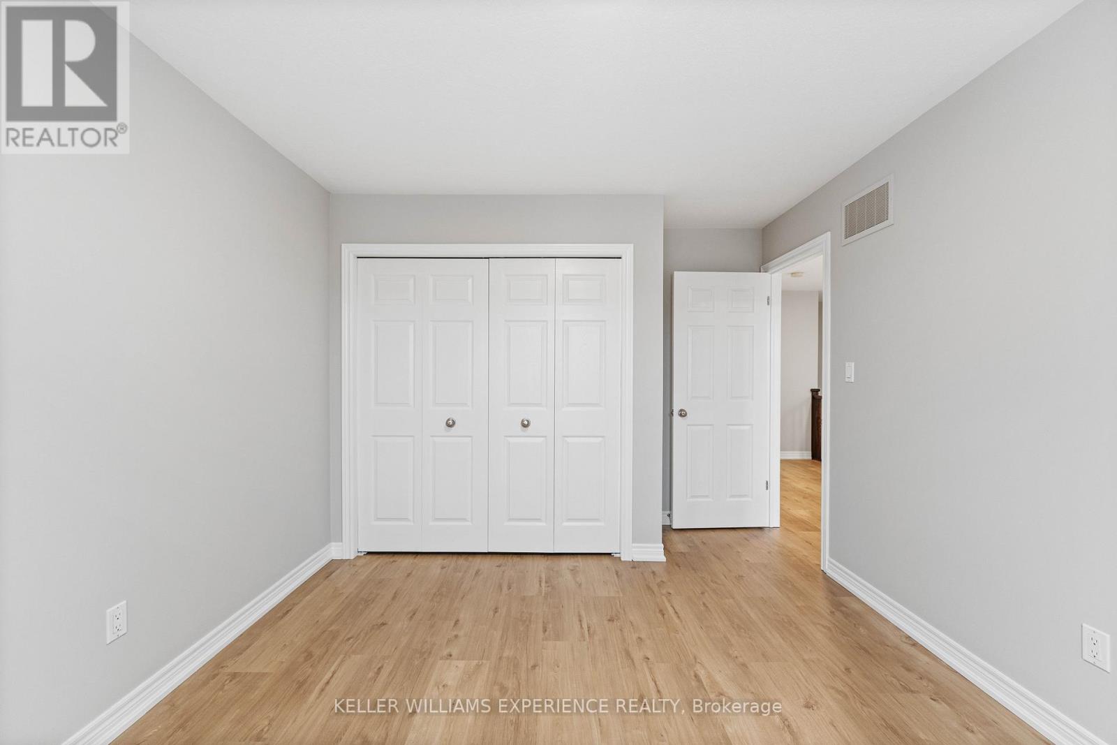 89 CONNOR AVENUE — photo 16