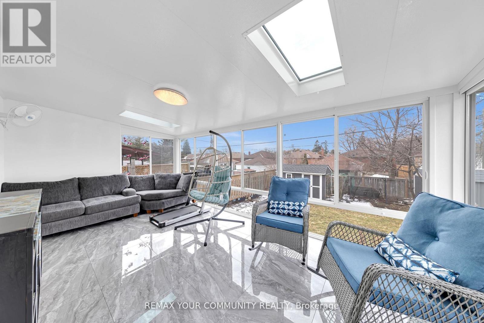 1192 WARDEN AVENUE - 21