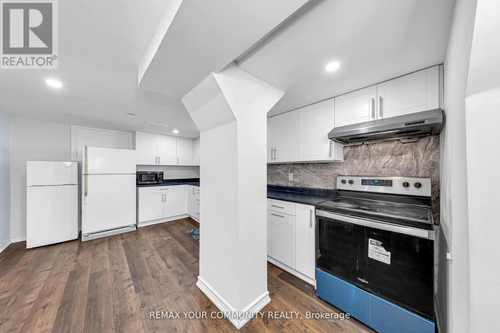 1192 WARDEN AVENUE - 28