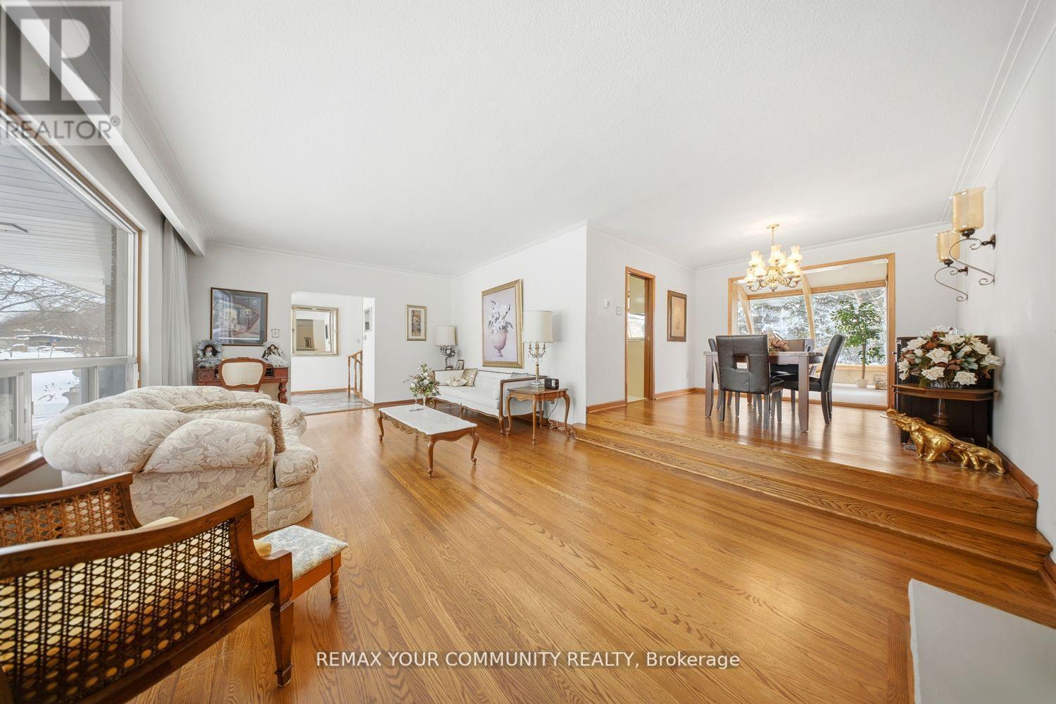 11 GROVETREE ROAD — photo 10