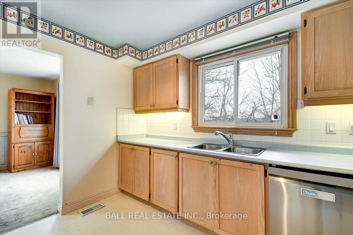 27 BLACKSTONE COURT - 15
