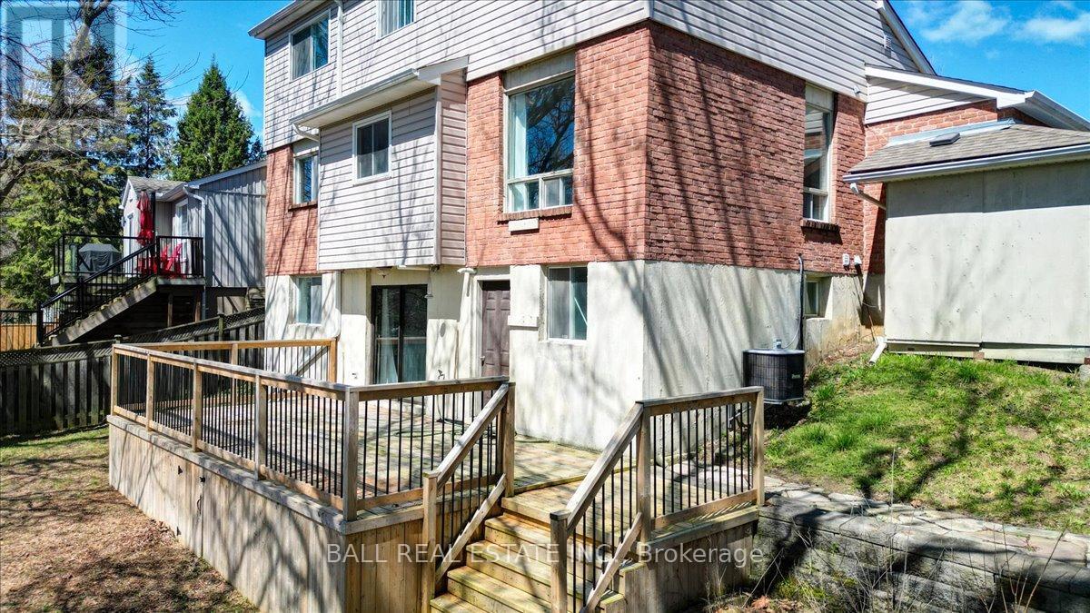 27 BLACKSTONE COURT - 36