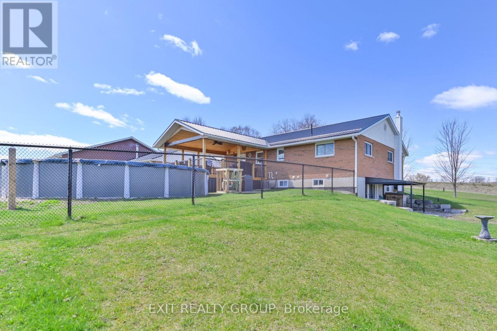 1690 WALLBRIDGE LOYALIST ROAD - 34