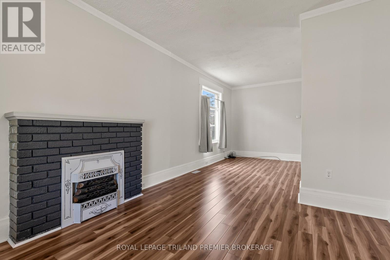 653 PRINCESS AVENUE - 7