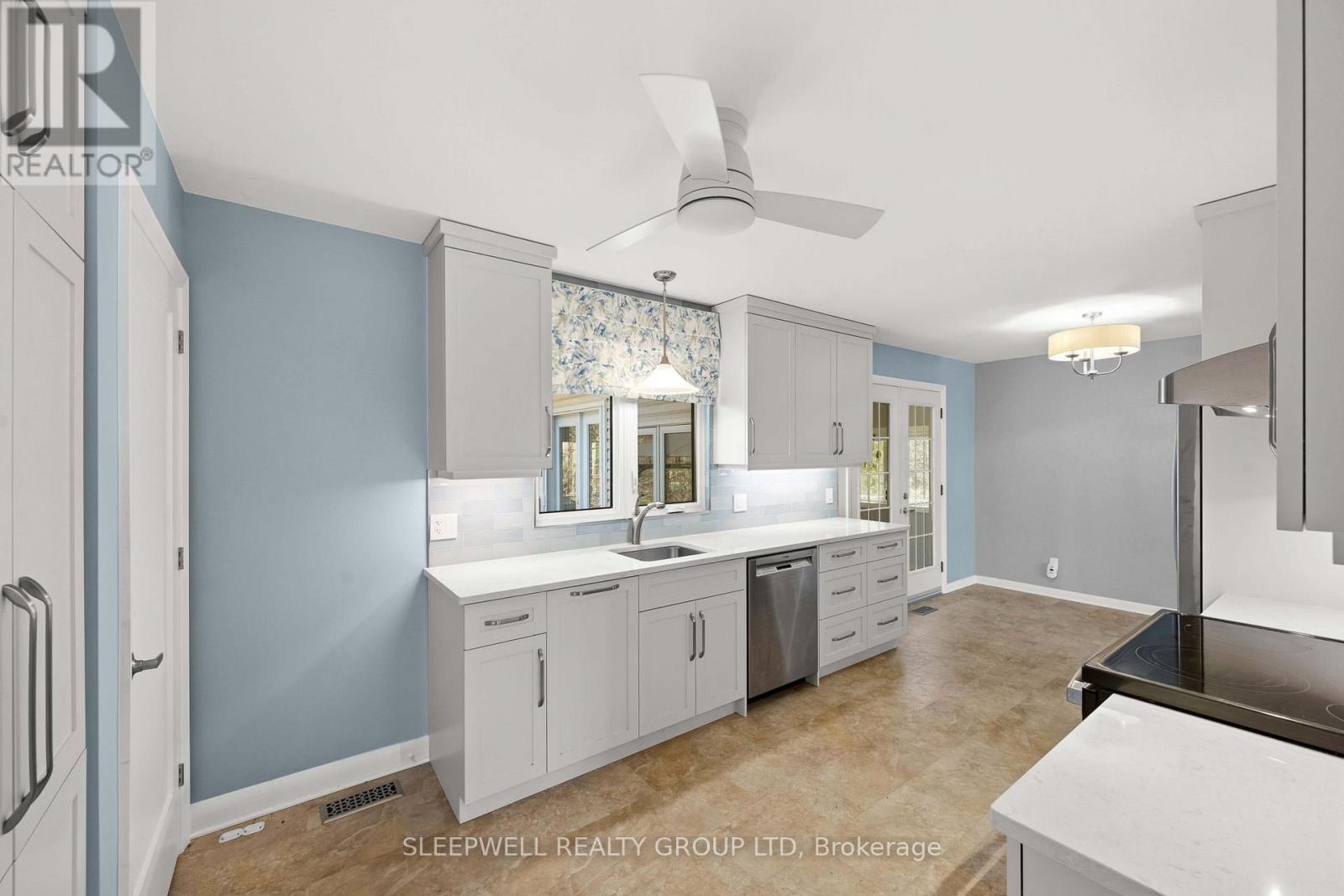 25 BASSWOOD AVENUE — photo 14