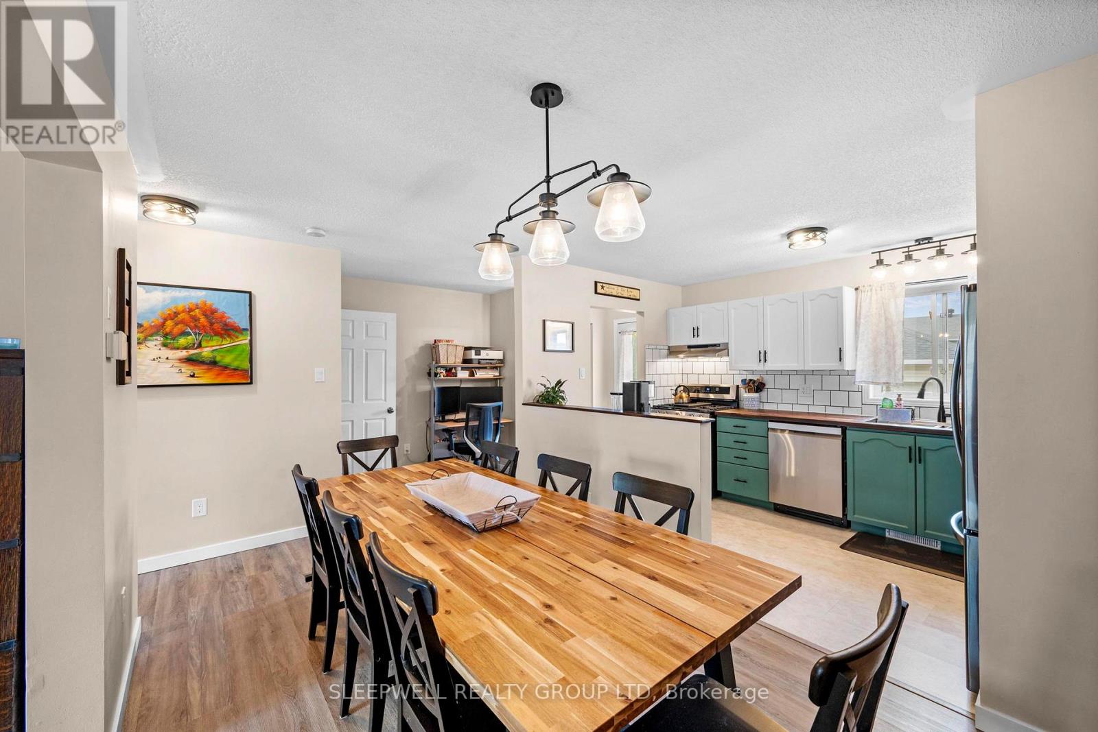 11 JOHNSTON STREET — photo 10
