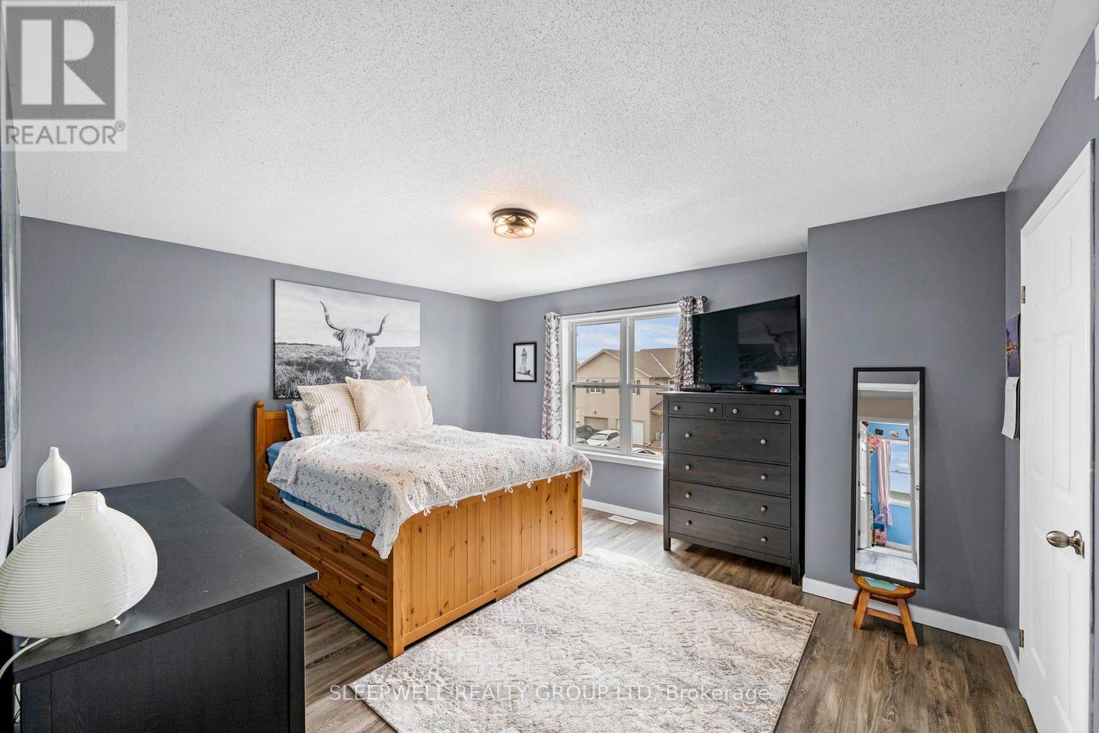 11 JOHNSTON STREET — photo 16