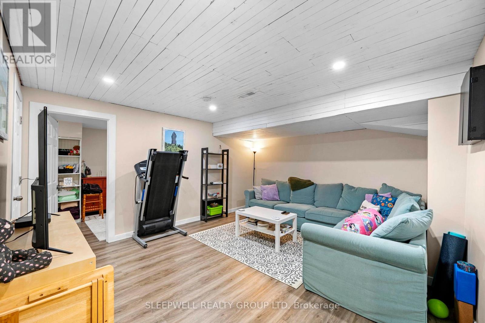 11 JOHNSTON STREET — photo 22