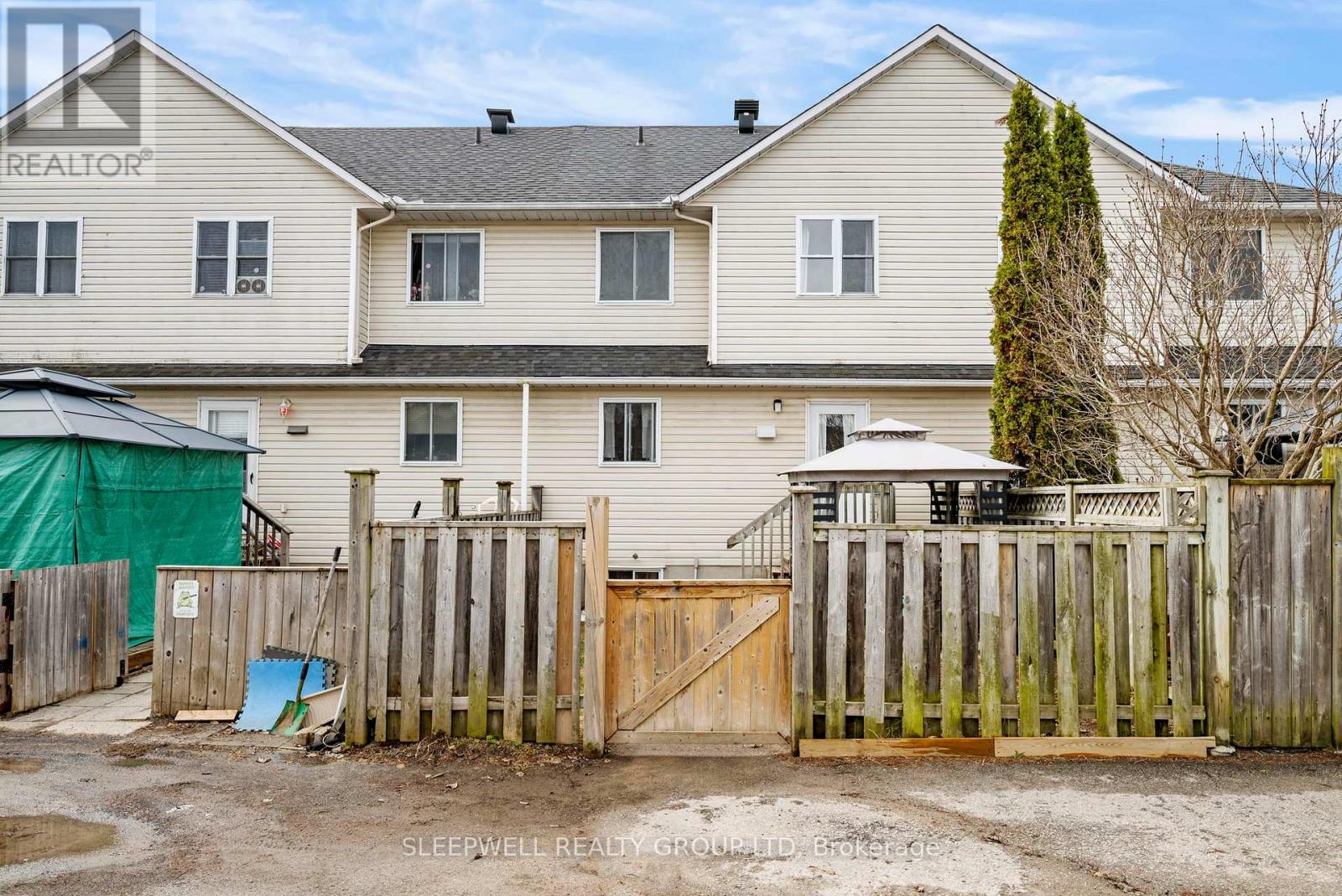 11 JOHNSTON STREET — photo 30