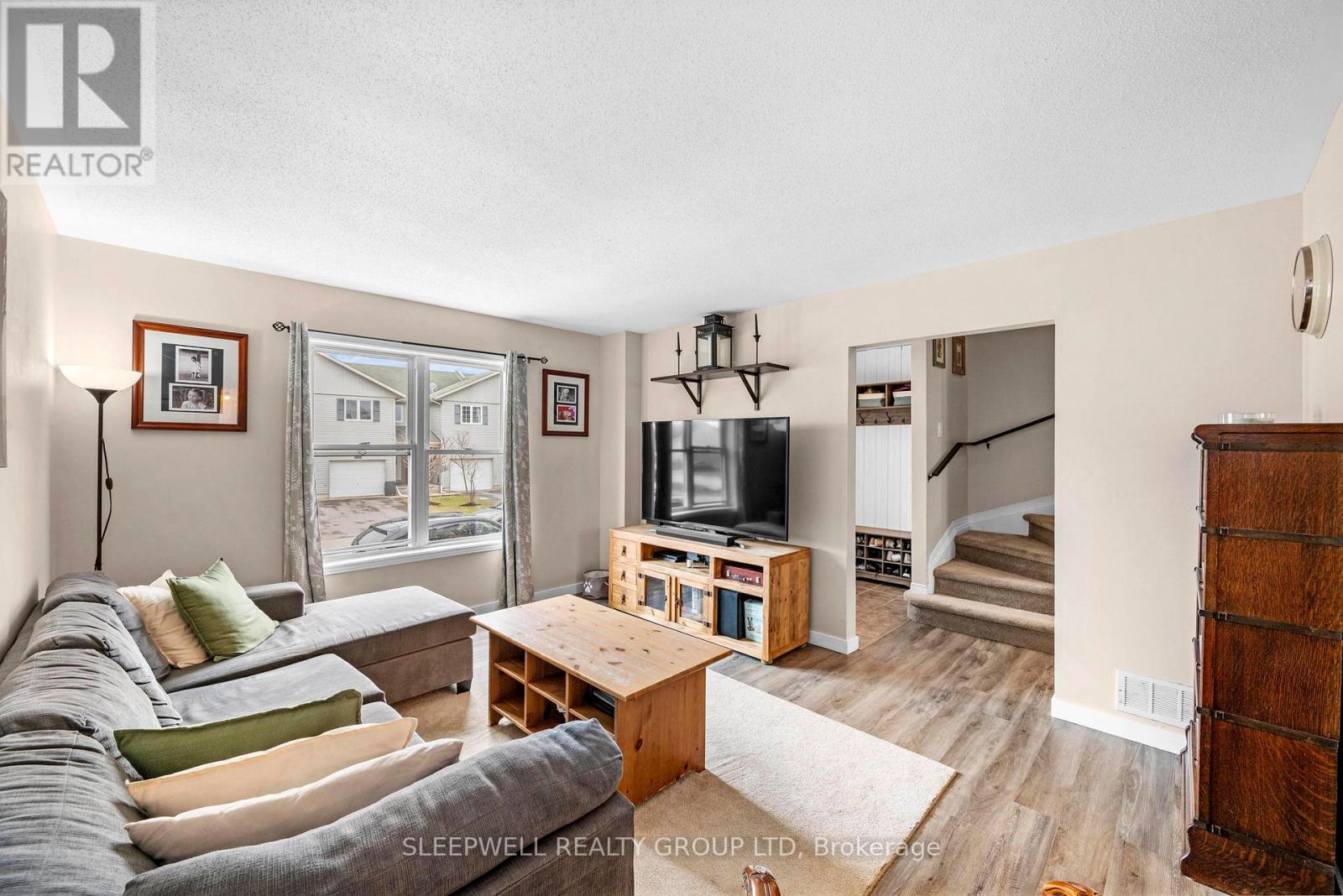 11 JOHNSTON STREET — photo 6