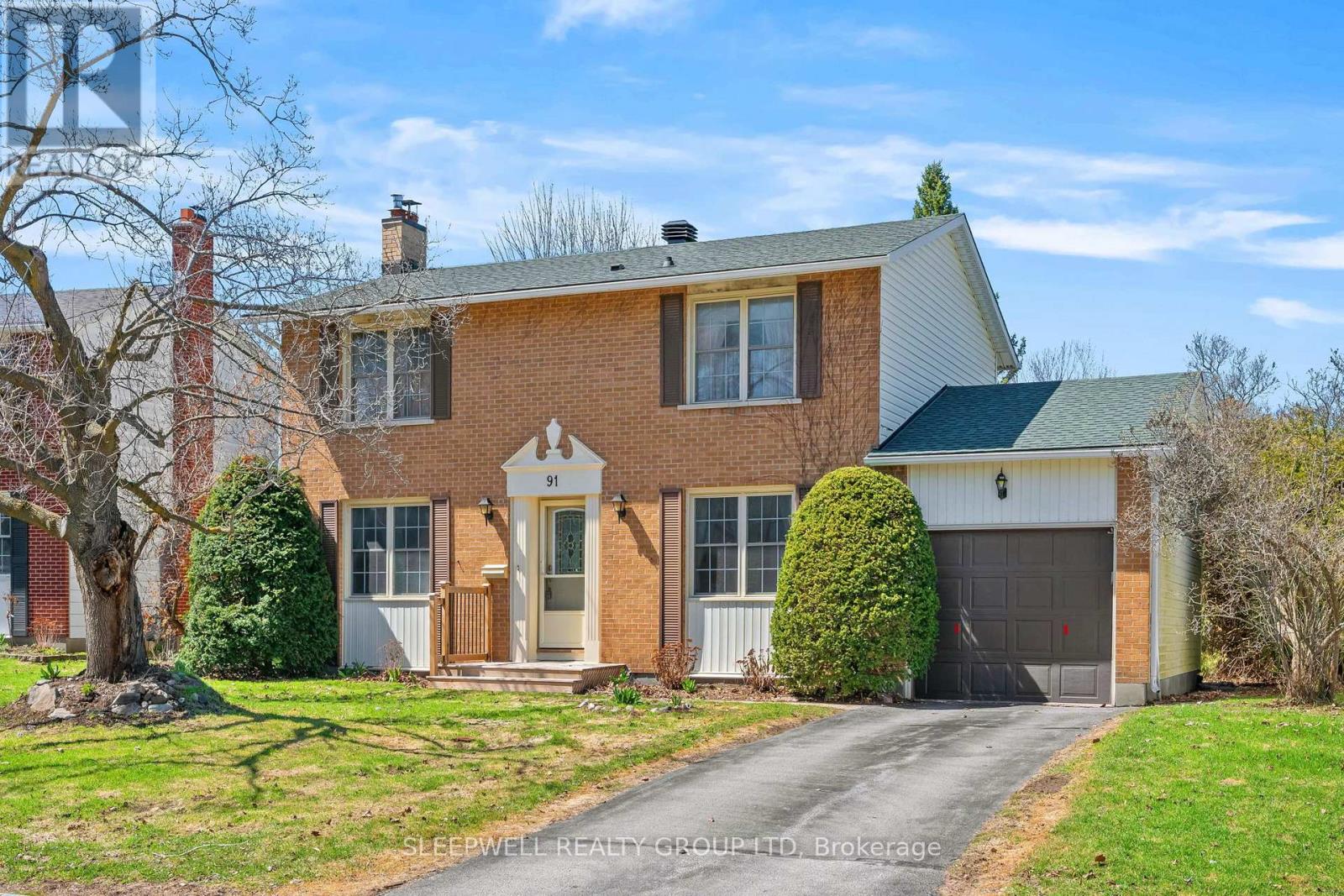 91 COUNTRY LANE W - 2