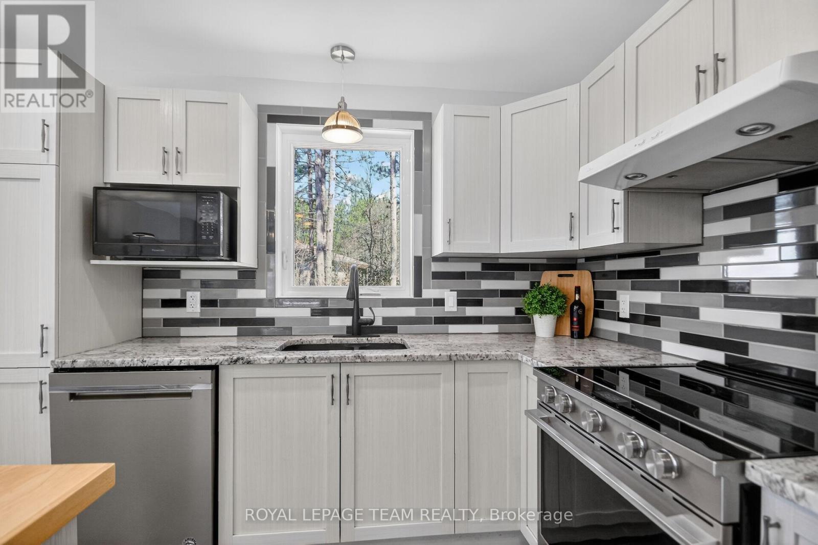 130 STATION ROAD - 10