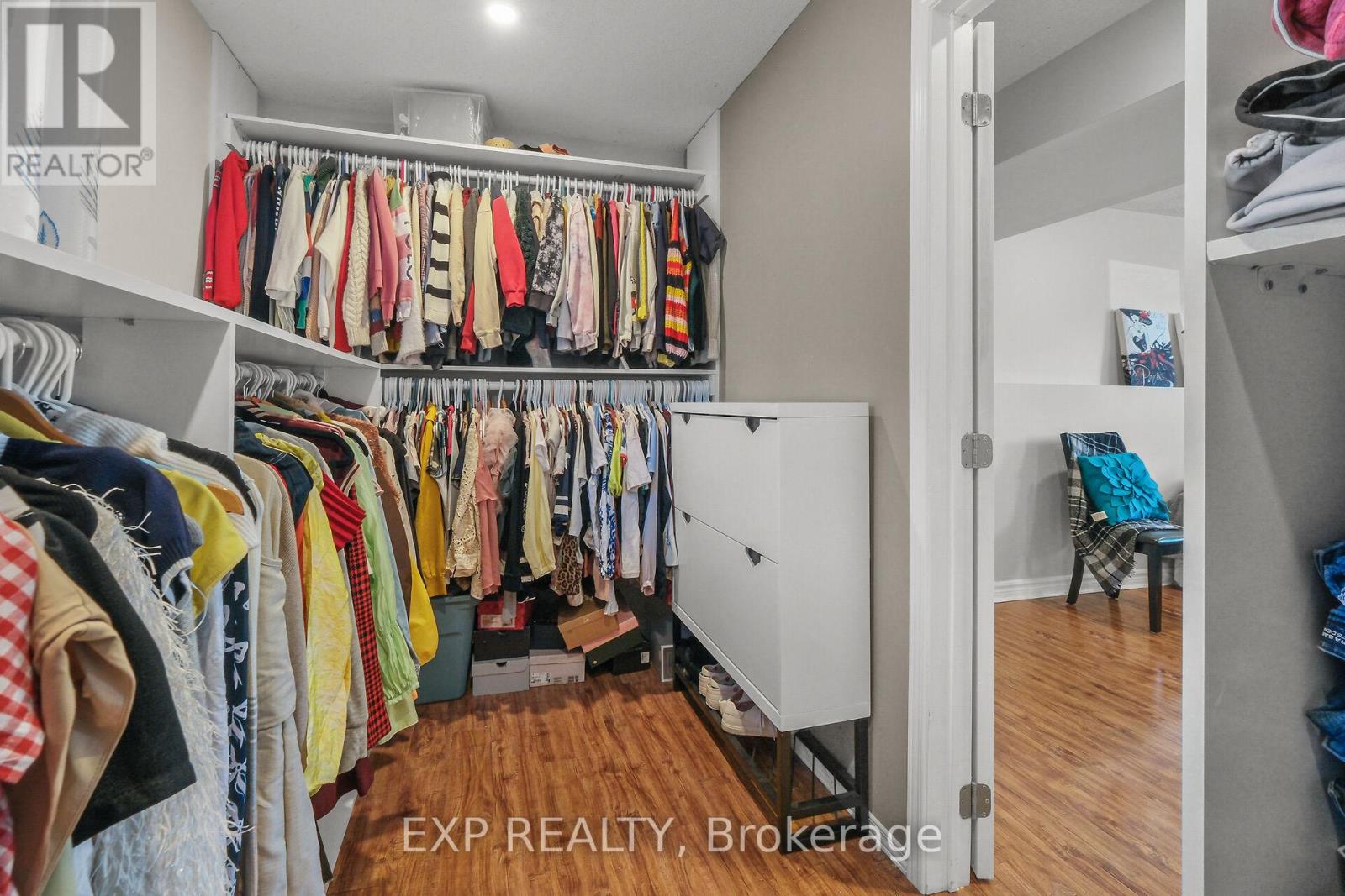 84 MARTIN STREET N - 34
