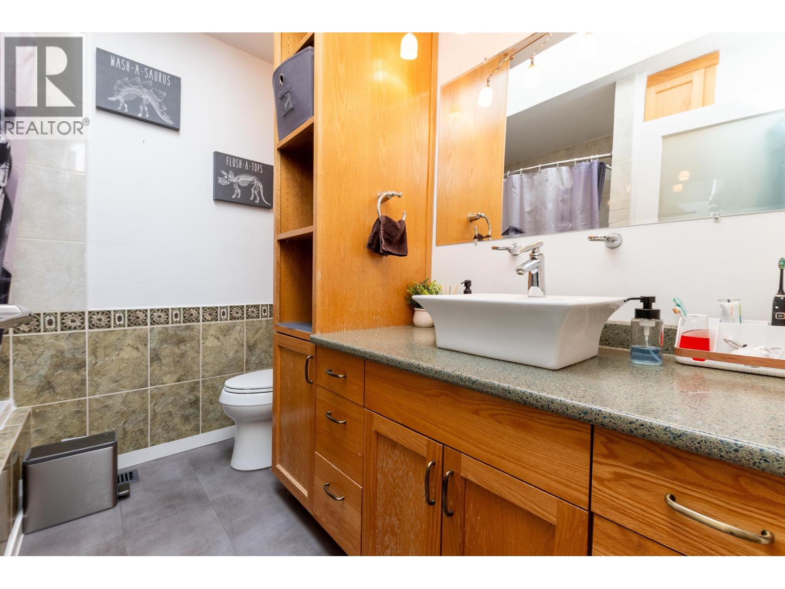 407 NEFF CRESCENT - 16